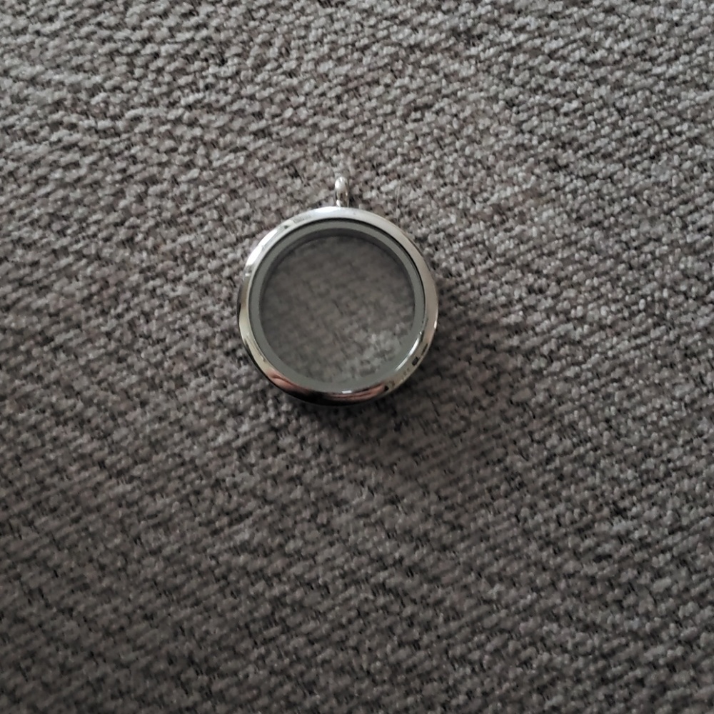 Origami owl Large Locket